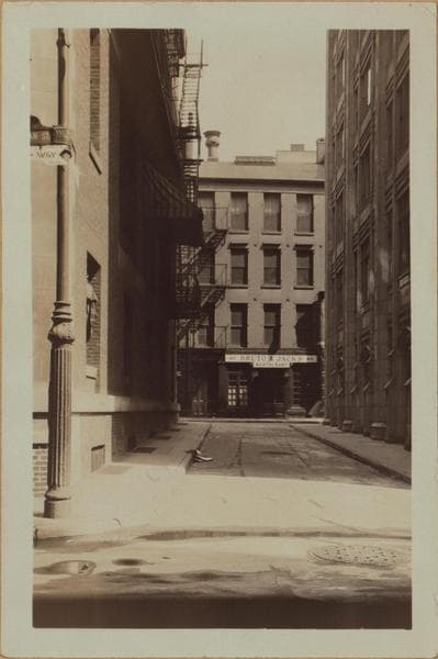 Manhattan: Mill Lane - William Street (South), 1929
