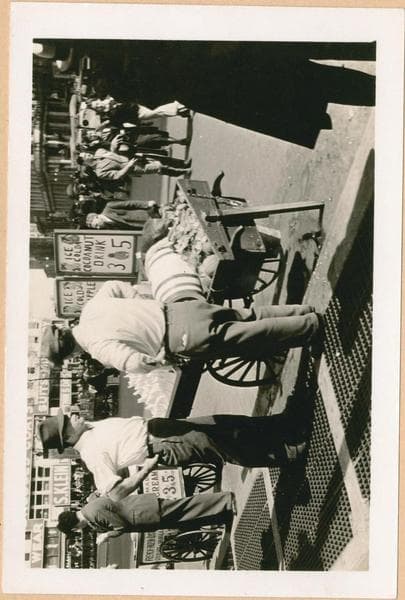 Occupations - Peddlers - Food - Refreshment vendors - Fruit drinks., 1933–1937