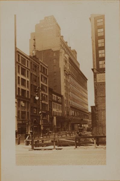 Manhattan: 49th Street - Madison Avenue, 1930