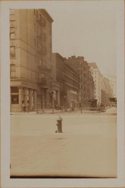 Manhattan: 58th Street - Madison Avenue, 1928