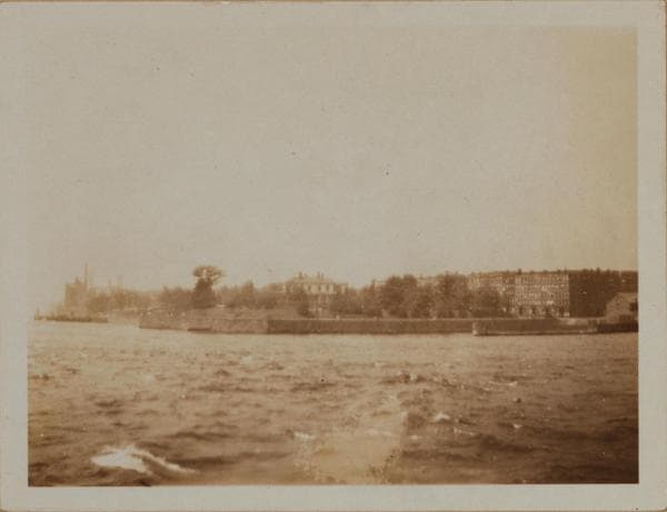 Manhattan: Carl Schurz Park - Gracie Mansion., 1923
