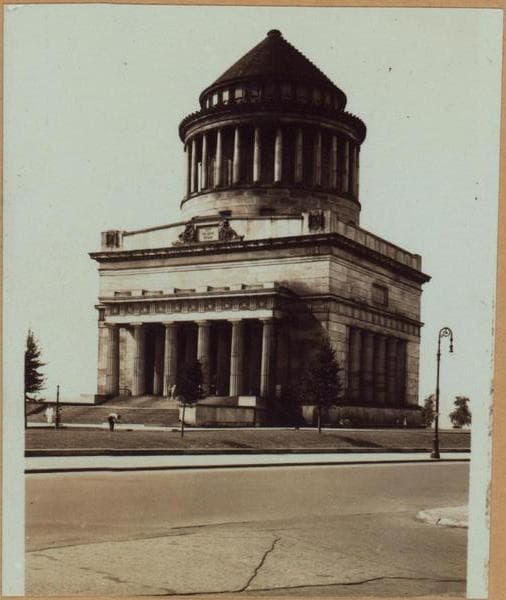 Manhattan: Riverside Drive - 122nd Street (West), 1911–1936