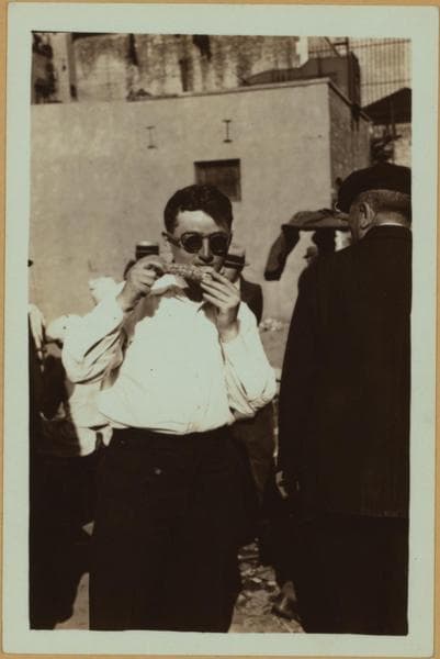 Social life - Street Scenes., 1928