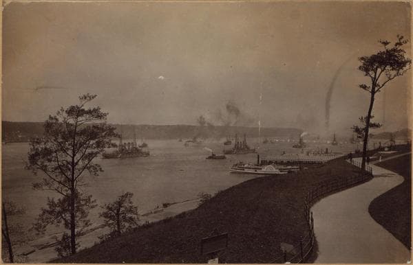 Manhattan: Riverside Park - [Recreation Pier - St. Clair - 129th Street (West).], 1915