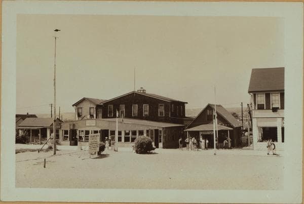 Staten Island - South Beach - [Bessie's Hotel ; Happy Home Hotel.], 1937