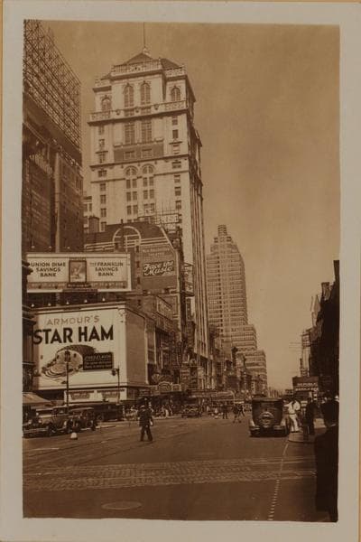 Manhattan: 42nd Street - 7th Avenue, 1932–1933