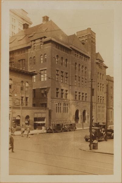 Brooklyn: Livingston Street - Court Street, 1910–1927