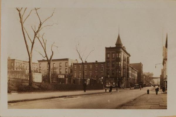 Brooklyn: Ashland Place - DeKalb Avenue, 1927–1932